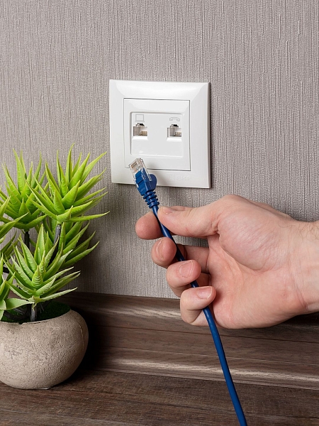 Валенсия розетка RJ-45+RJ11 2-местная белая EKF